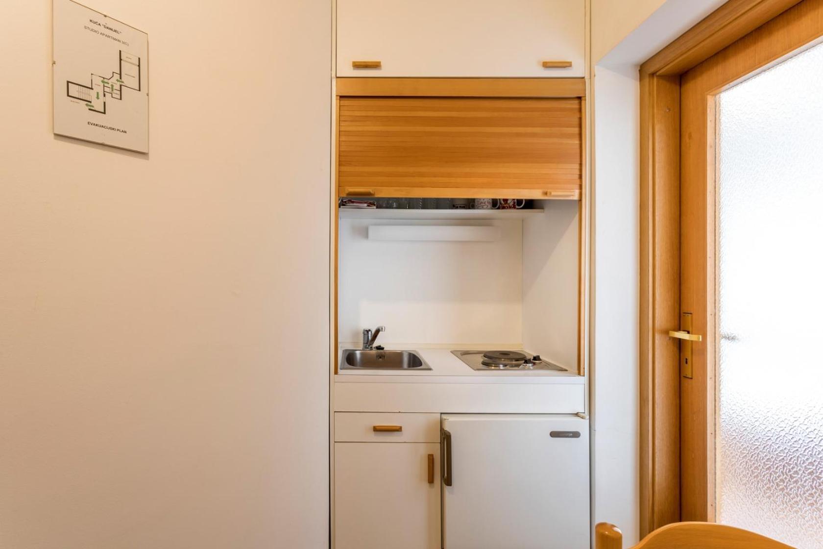 Apartments&rooms with parking space Baska Voda, Makarska - 301 Exteriör bild