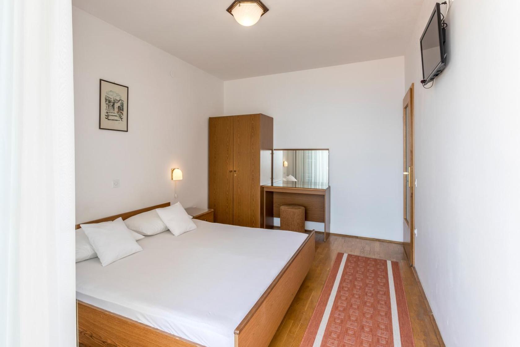 Apartments&rooms with parking space Baska Voda, Makarska - 301 Rum bild